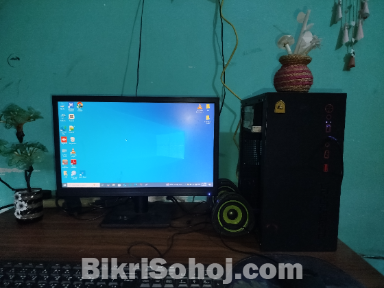 i3 Desktop PC with 4GB RAM &HDD+Monitor